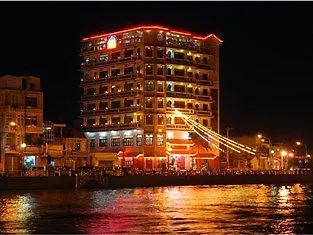 Ca Ty Hotel Phan Thiết 2*,