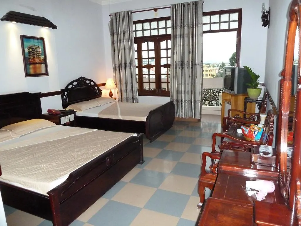 Ca Ty Hotel Phan Thiết 2*,