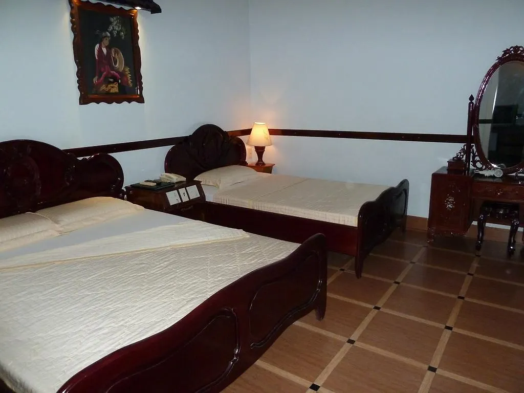 **  Ca Ty Hotel Phan Thiết Wietnam