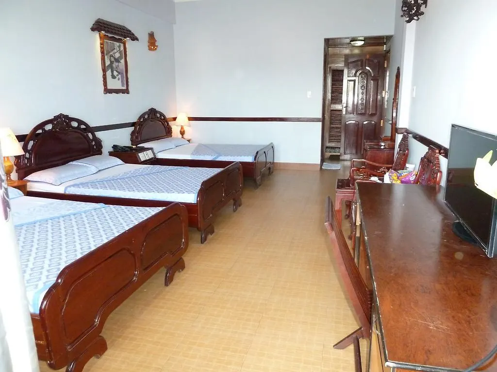 Ca Ty Hotel Phan Thiết 2*,